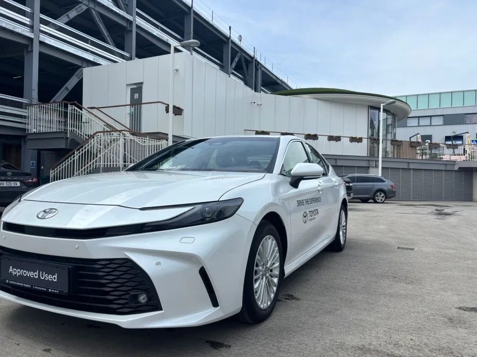 Toyota Camry 2024 — миниатюра 2