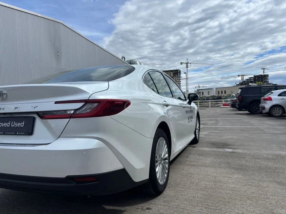 Toyota Camry 2024 — миниатюра 3