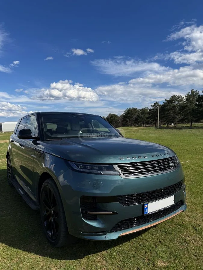 Land Rover Range Rover Sport First edition 2022 — фото 1, купить с доставкой в Москву