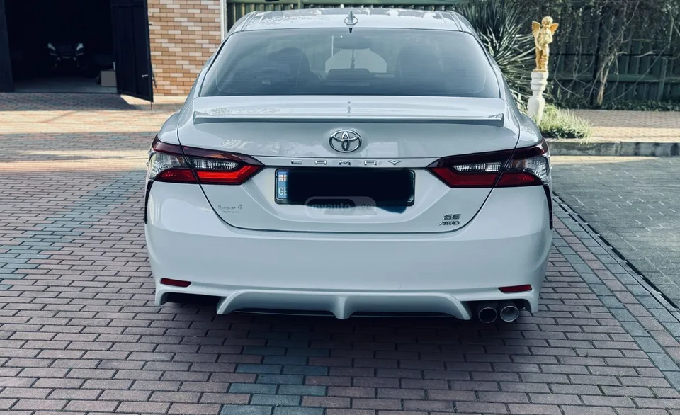 Toyota Camry SE 4dr All-Wheel Drive Sedan A 2023 — миниатюра 5