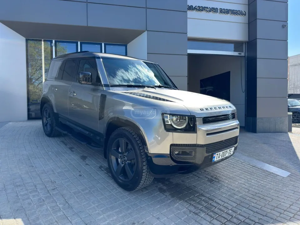 Land Rover Defender 110 X-Dynamic HSE 2024 — миниатюра 2