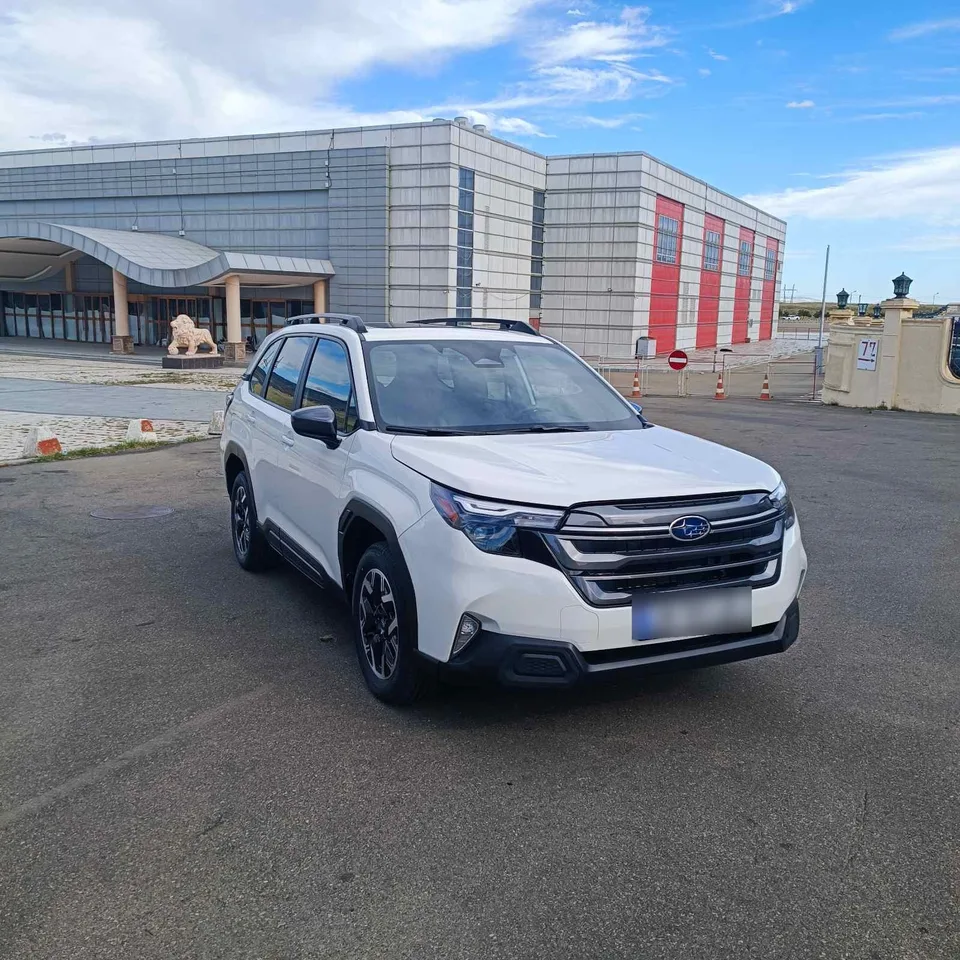 Subaru Forester Premium + 2025 — фото 1, купить с доставкой в Москву