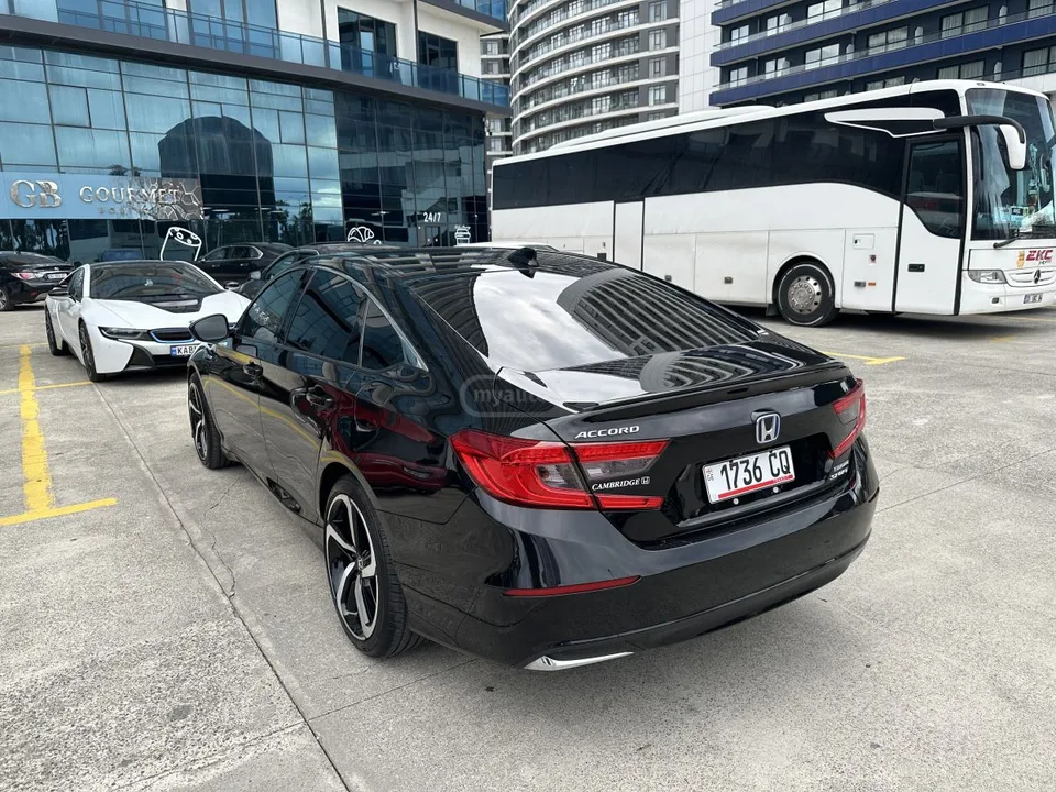 Honda Accord 2022 — миниатюра 4