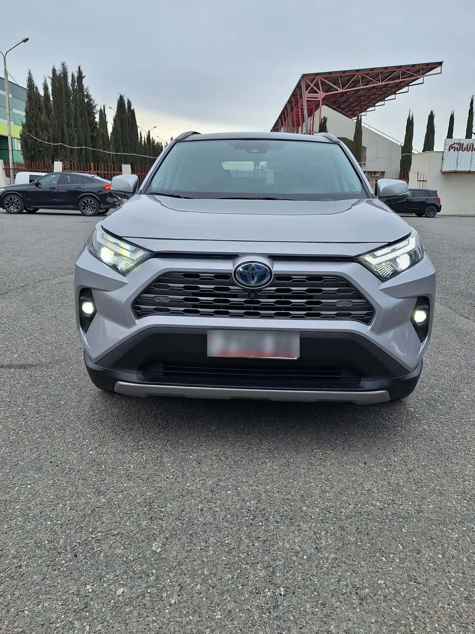 Toyota RAV 4 LIMITED FULL PAKET 2022 — фото 1, купить с доставкой в Москву