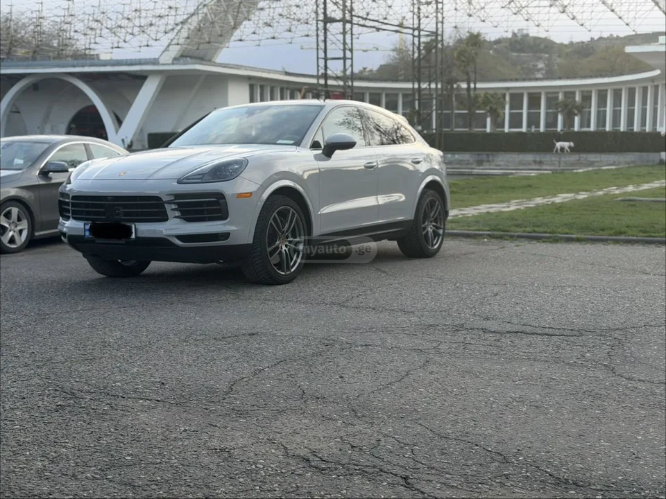 Porsche Cayenne Coupe 2022 — фото 1, купить с доставкой в Москву