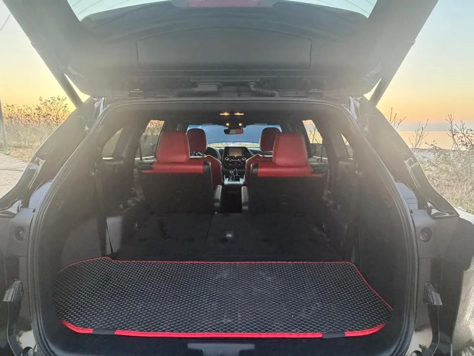 Toyota Highlander LE 4dr All-Wheel Drive Automat 2022 — миниатюра 2
