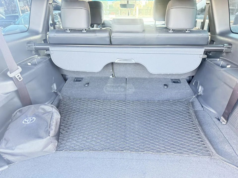 Toyota Land Cruiser Prado 2024 — миниатюра 4