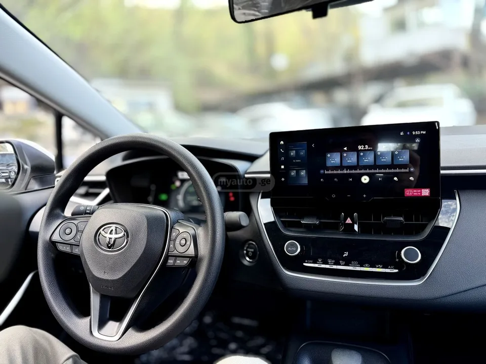 Toyota Corolla Hybrid 2025 — миниатюра 4