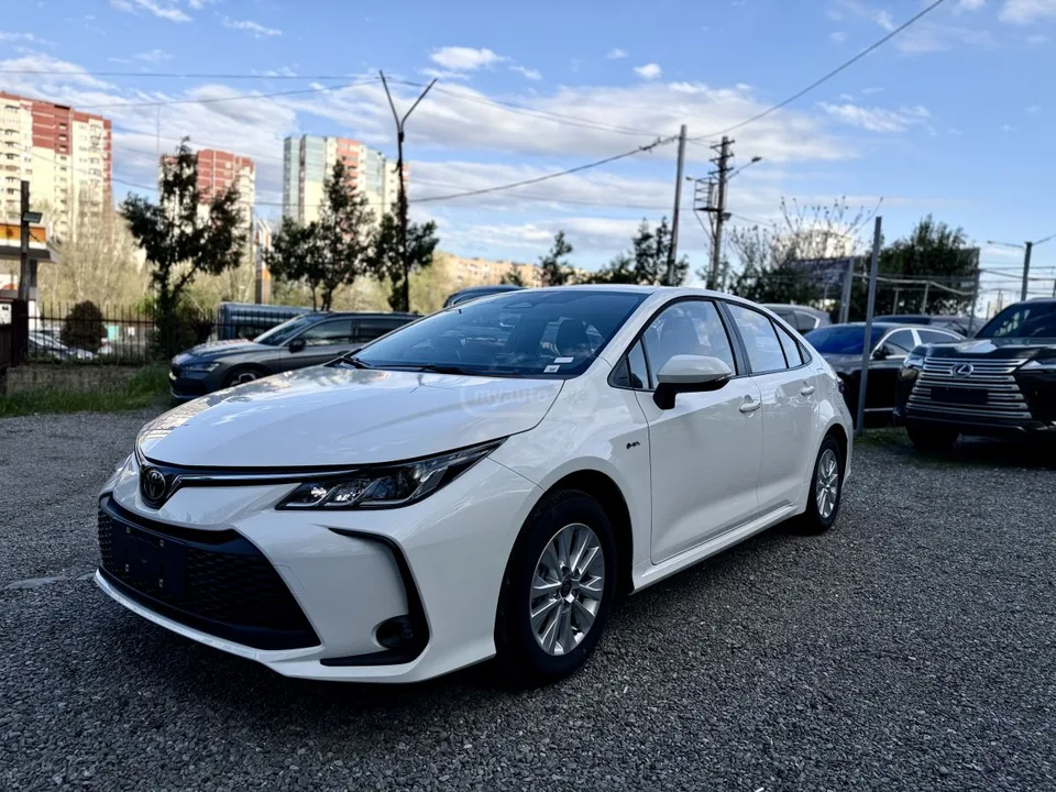 Toyota Corolla Hybrid 2025 — фото 1, купить с доставкой в Москву