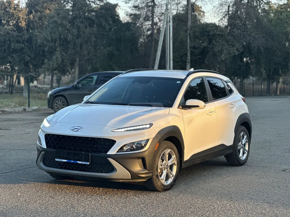 Hyundai kona SEL 4dr All-Wheel Drive CVT 2022 — миниатюра 3