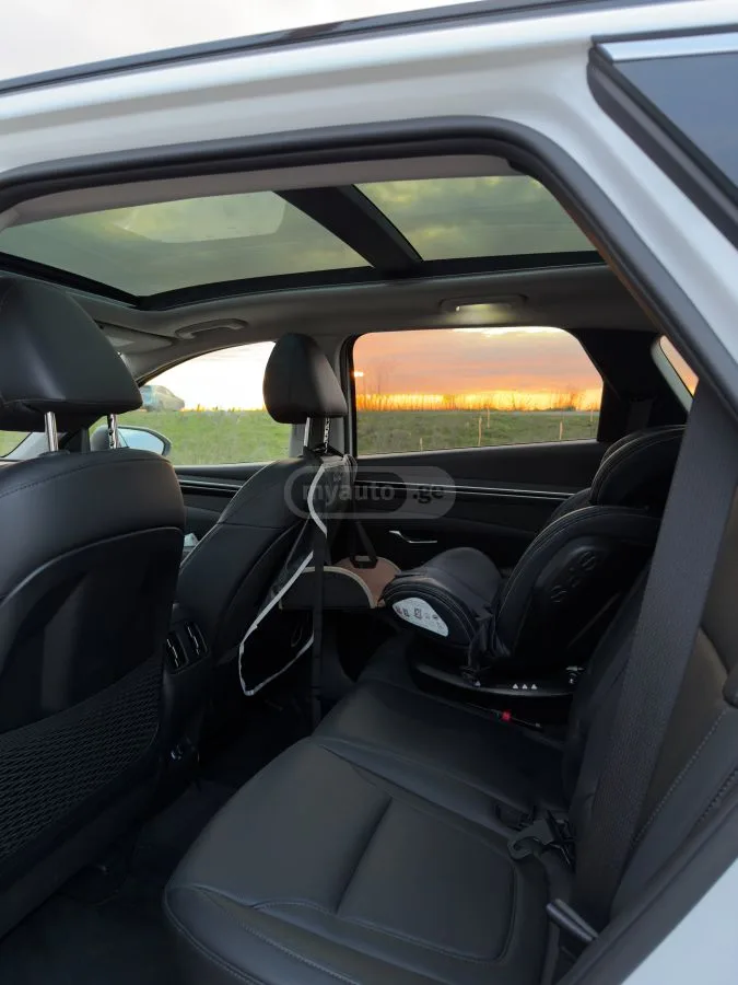 Hyundai Tucson Limited 4dr All-Wheel Drive Au 2023 — миниатюра 5