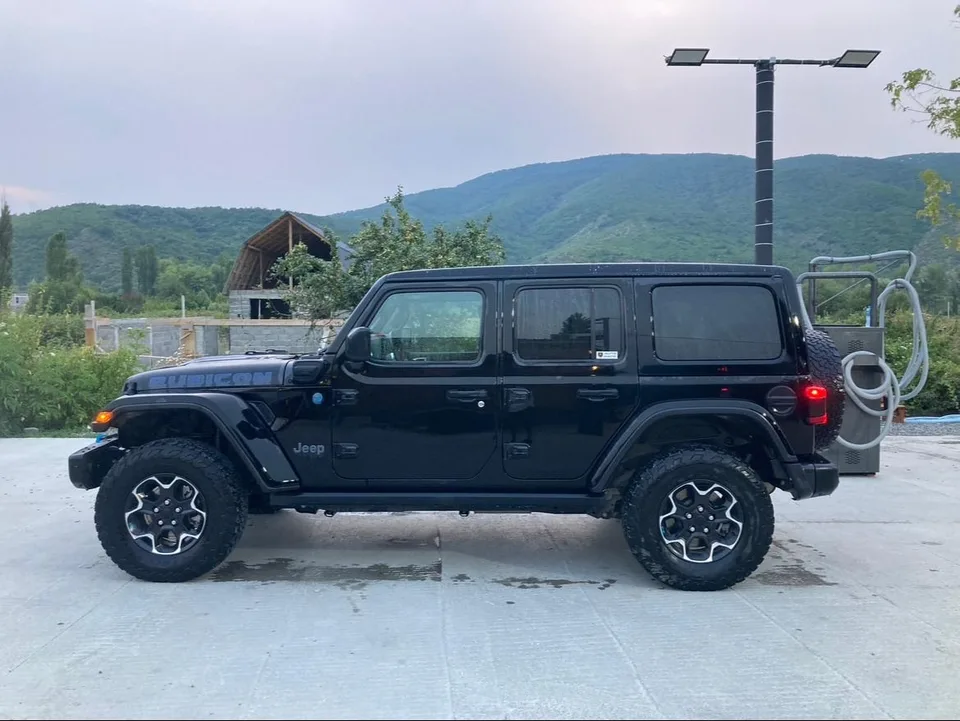 Jeep Wrangler Rubicon 4dr 4x4 Automatic 2022 — миниатюра 3
