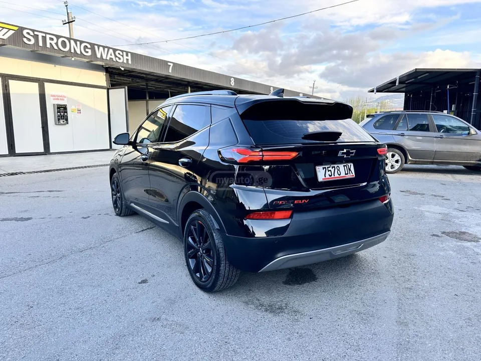 Chevrolet Bolt EUV 2023 — миниатюра 3
