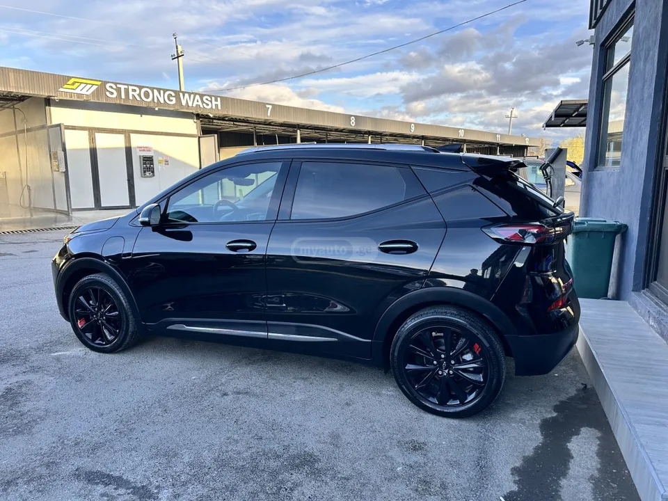Chevrolet Bolt EUV 2023 — миниатюра 4