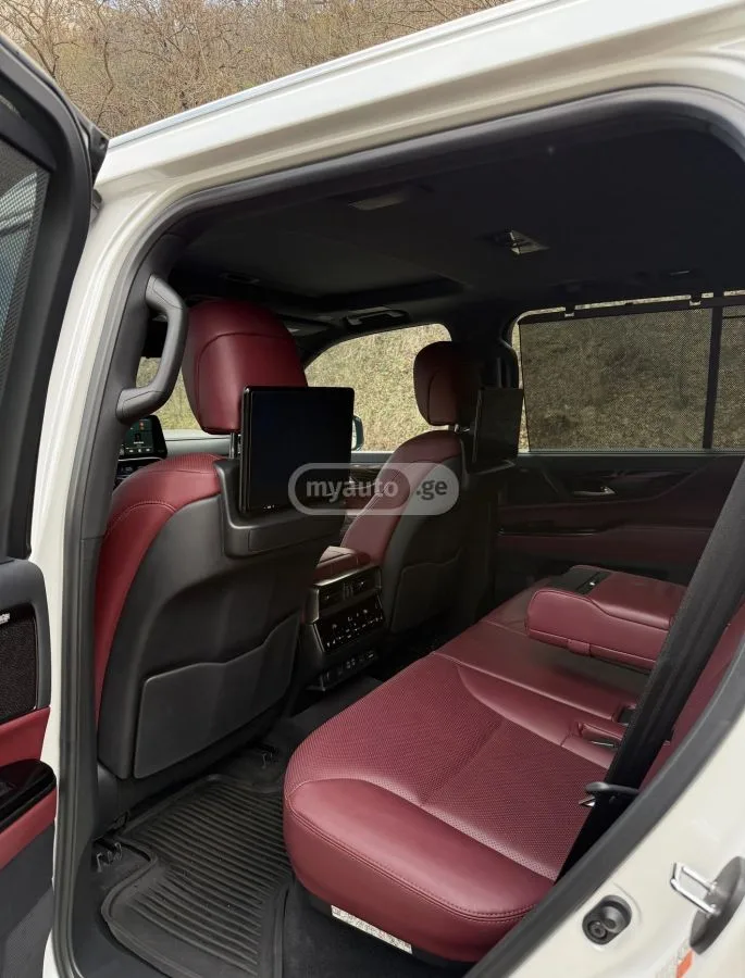 Lexus LX 500 2023 — миниатюра 3