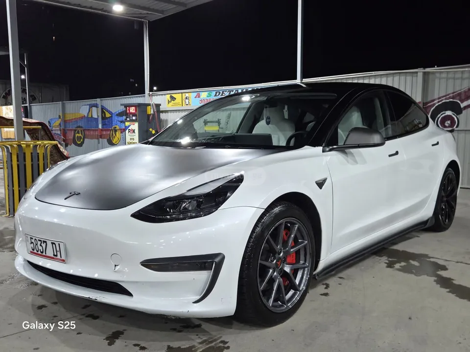 Tesla Model 3 Standart + 2023 — фото 1, купить с доставкой в Москву