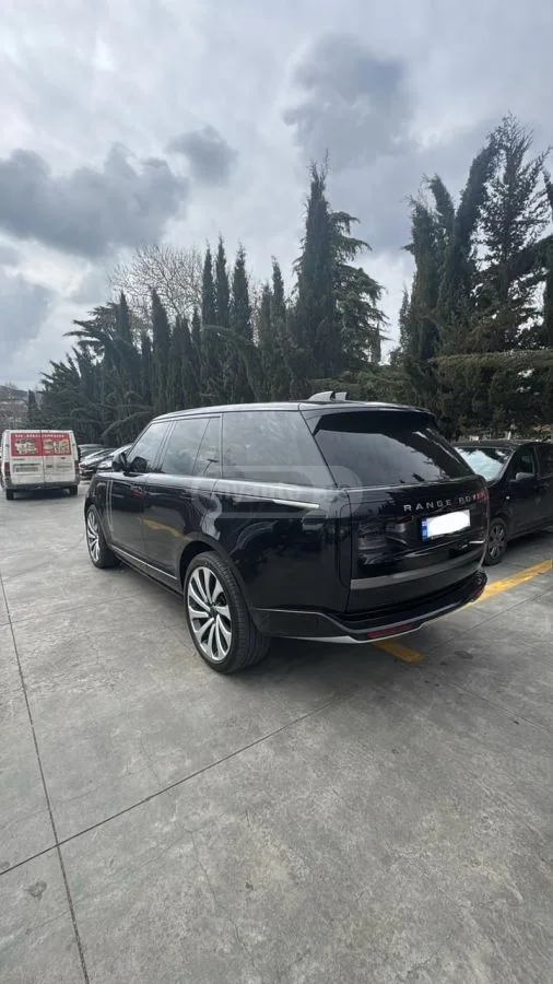 Land Rover Range Rover Vogue 2025 — фото 1, купить с доставкой в Москву