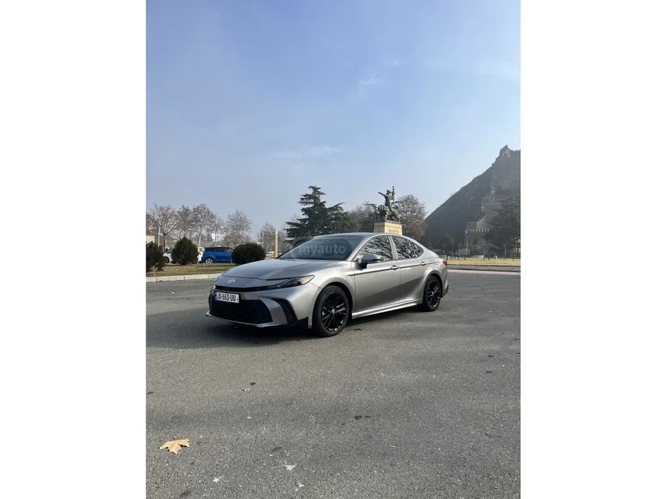 Toyota Camry 2024 — миниатюра 2