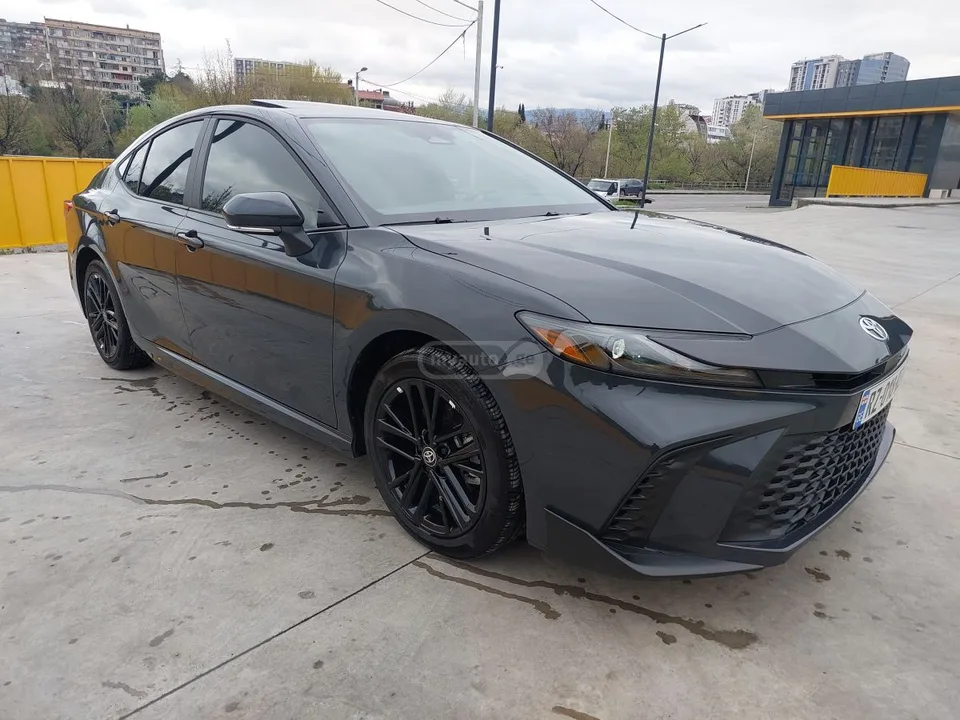 Toyota Camry SE 2024 — миниатюра 2