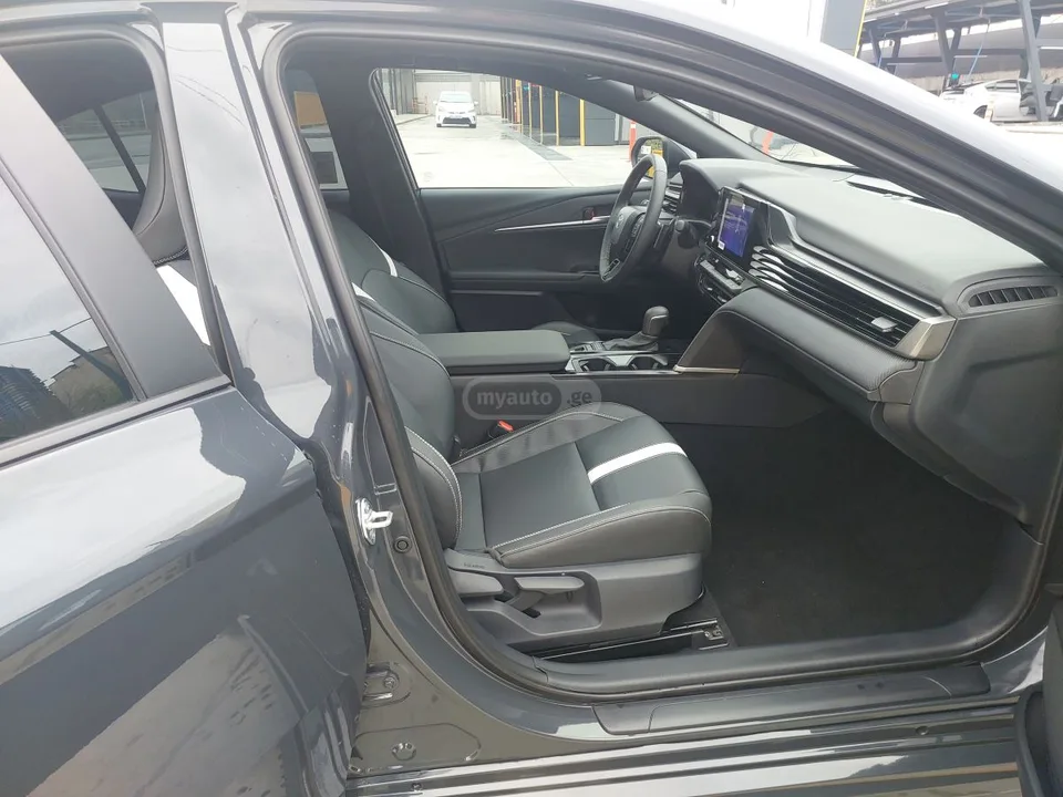 Toyota Camry SE 2024 — миниатюра 5