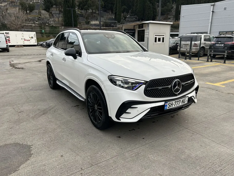 Mercedes-Benz GLC 300 Base GLC 300 4dr All Wheel Dri 2023 — миниатюра 2