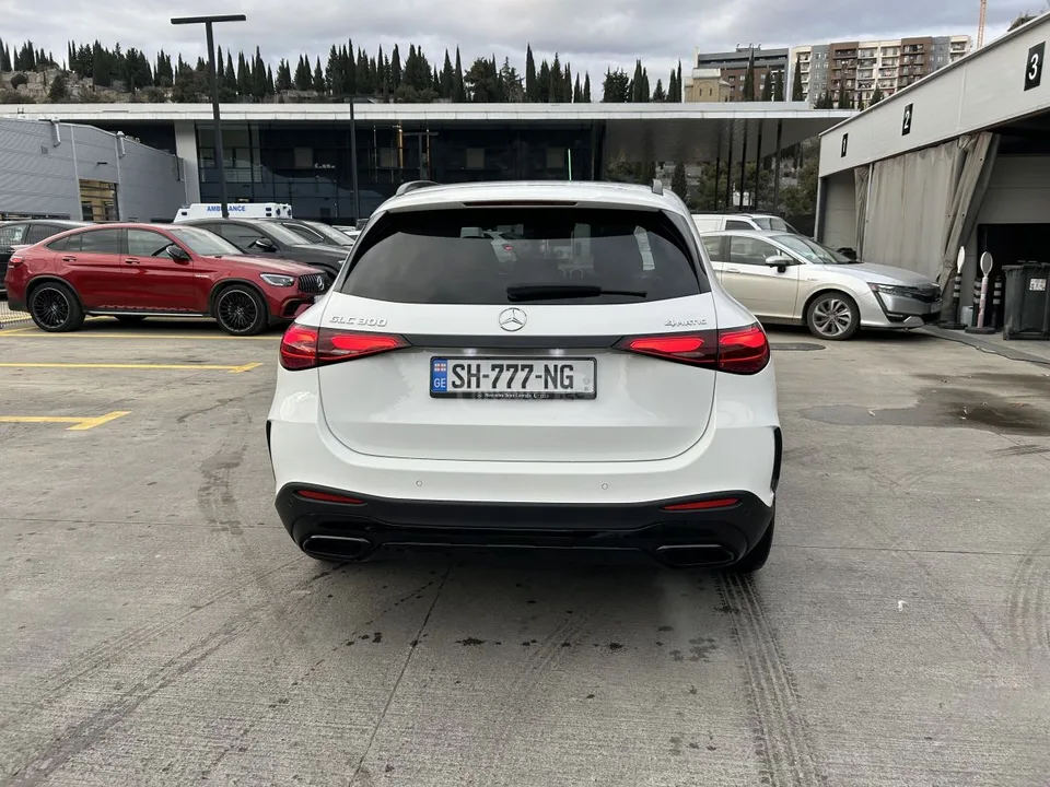 Mercedes-Benz GLC 300 Base GLC 300 4dr All Wheel Dri 2023 — миниатюра 5