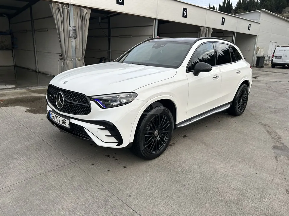 Mercedes-Benz GLC 300 Base GLC 300 4dr All Wheel Dri 2023 — фото 1, купить с доставкой в Москву