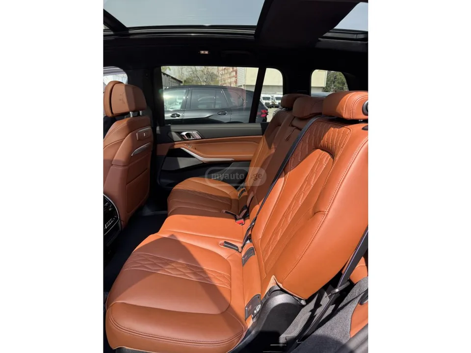 BMW X7 xDrive40i 4dr All Wheel Drive 2024 — миниатюра 3