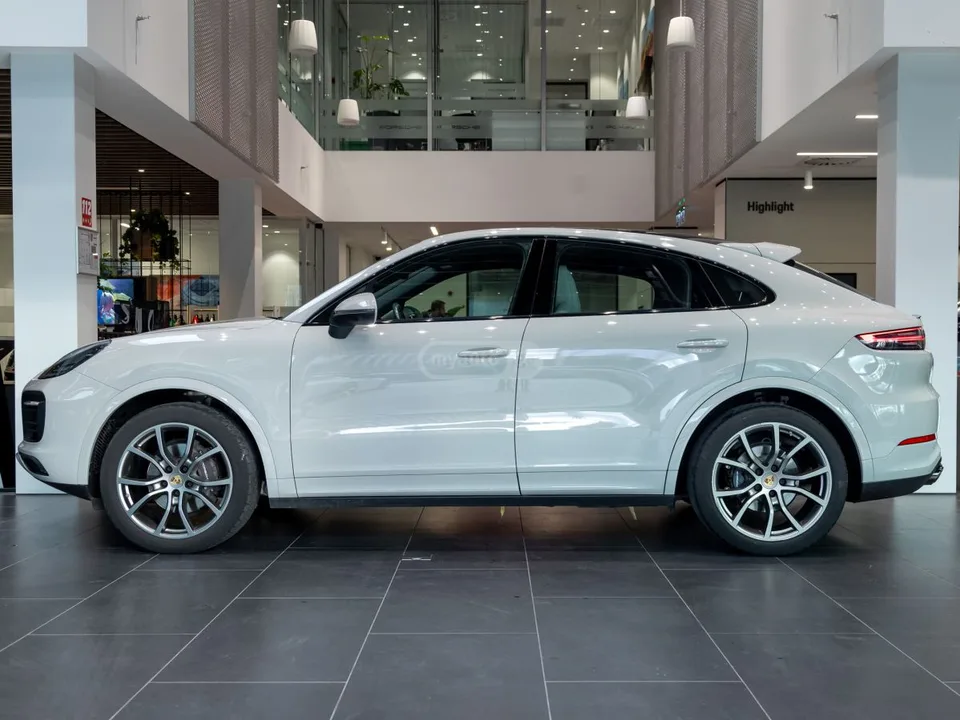 Porsche Cayenne Coupe 2022 — миниатюра 2