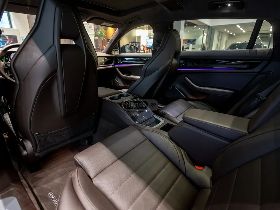 Porsche Panamera 4 E-Hybrid Executive 2025 — миниатюра 4