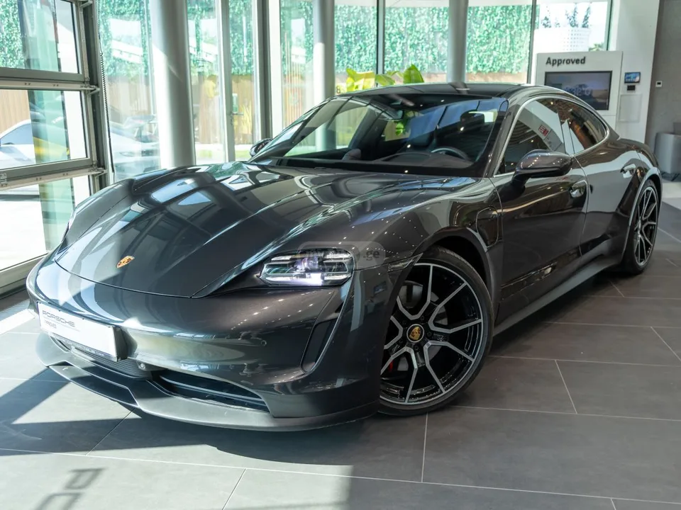 Porsche Taycan 4 S 2023 — фото 1, купить с доставкой в Москву
