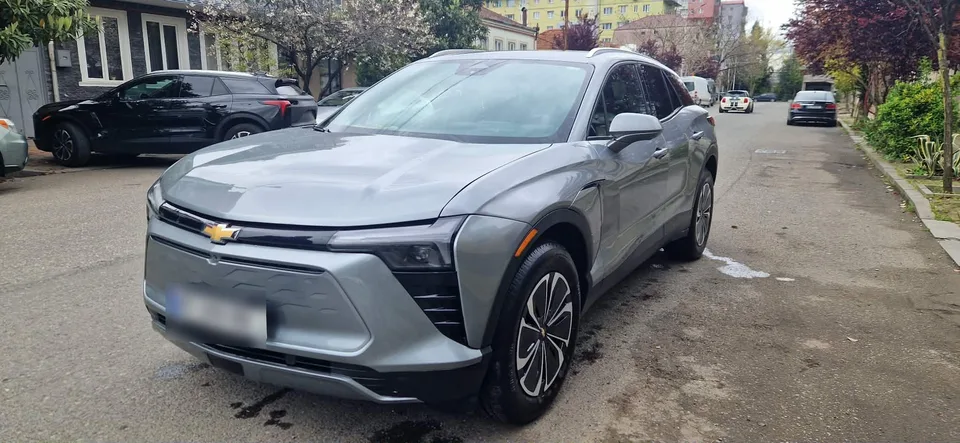 Chevrolet Blazer LT w 2LT All Wheel Drive 2024 — миниатюра 2