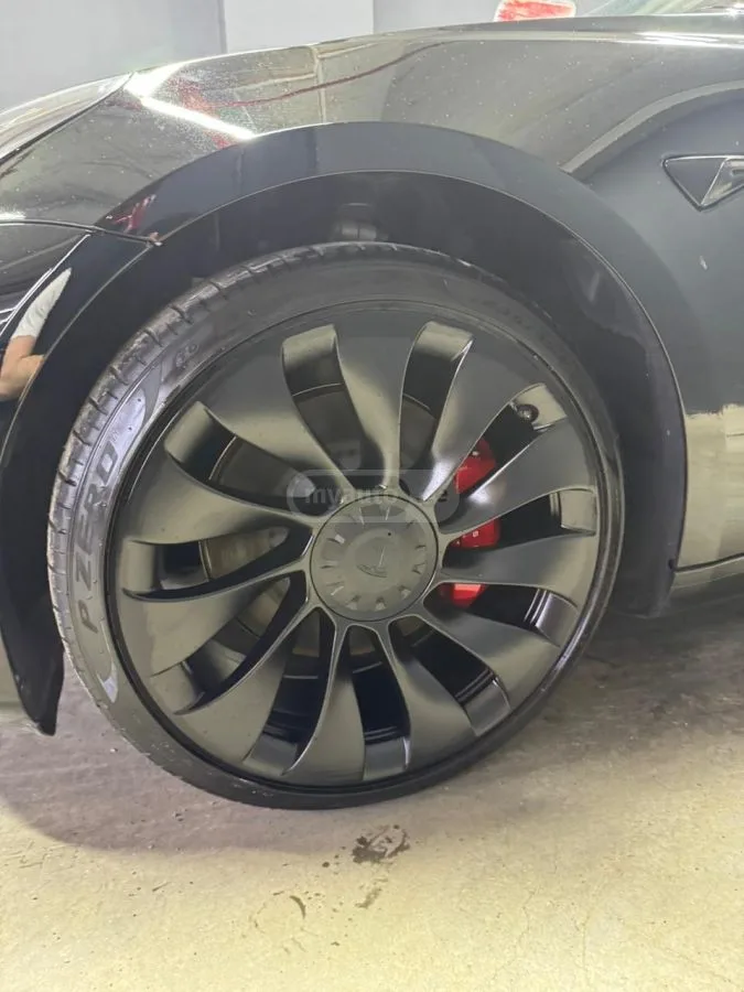 Tesla Model 3 2023 — миниатюра 3