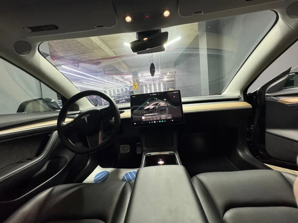 Tesla Model 3 2023 — миниатюра 5