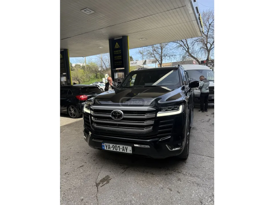 Toyota Land Cruiser 2024 — миниатюра 2