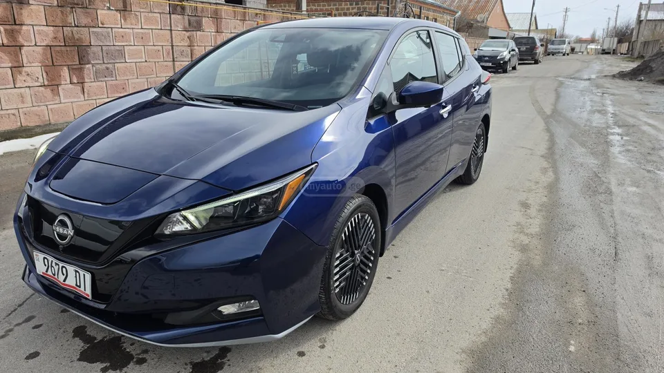 Nissan Leaf SV PLUS 4dr Hatchback Automati 2022 — миниатюра 2