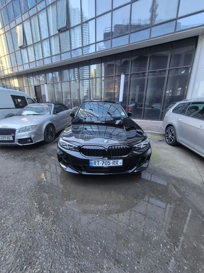 BMW 330 xDrive 4dr All Wheel Drive Sed 2024 — фото 1, купить с доставкой в Москву