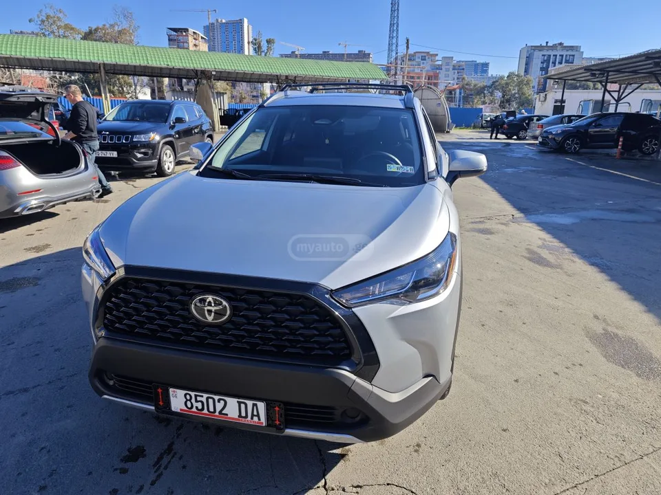 Toyota Corolla cross 4x4 2024 — фото 1, купить с доставкой в Москву