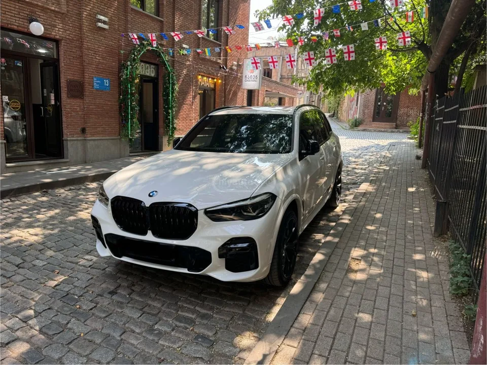 BMW X5 xDrive40i 4dr All-Wheel Drive 2022 — миниатюра 2