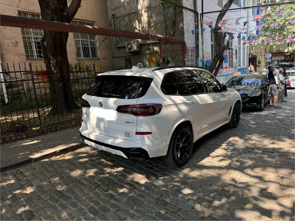 BMW X5 xDrive40i 4dr All-Wheel Drive 2022 — миниатюра 5