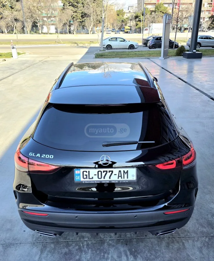 Mercedes-Benz GLA 200 2023 — миниатюра 4