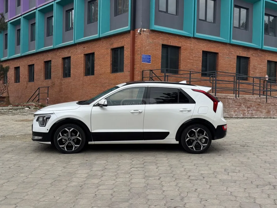 Kia Niro 2022 — миниатюра 2