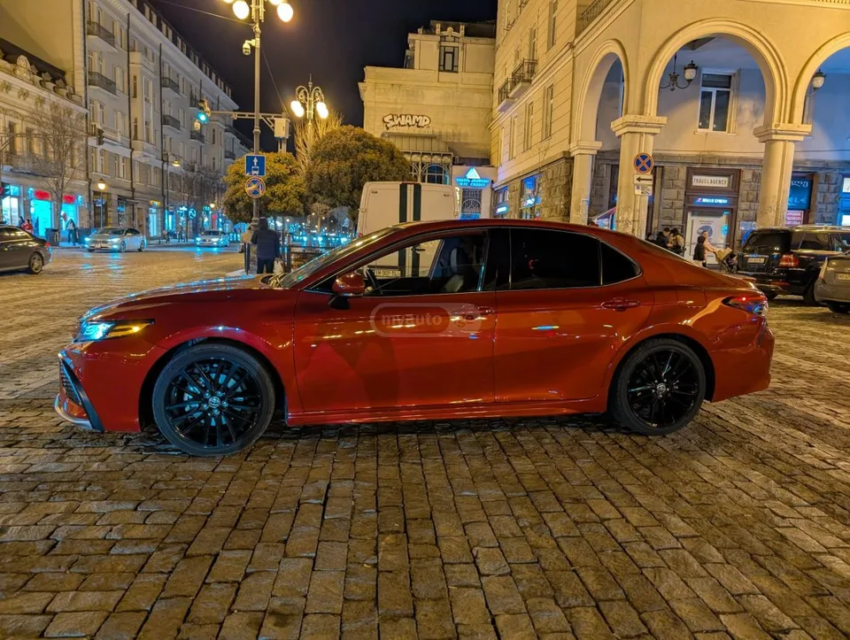 Toyota Camry XSE V6 4dr Front-Wheel Drive S 2023 — миниатюра 5
