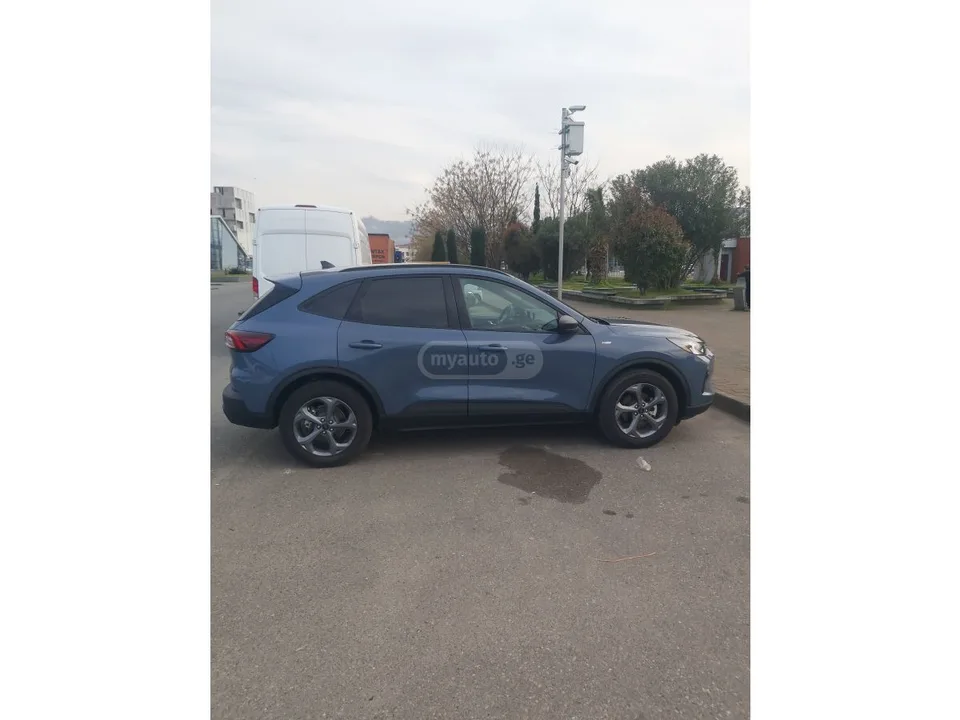 Ford Escape 2024 — миниатюра 3