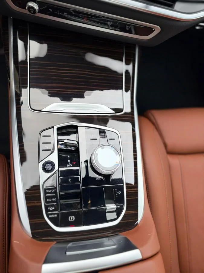 BMW X7 M 2025 — миниатюра 5