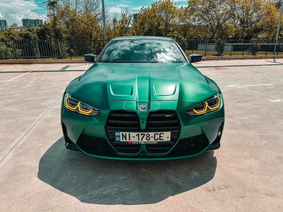 BMW M4 Base 2dr Rear-Wheel Drive Coup 2023 — миниатюра 5