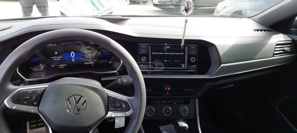 Volkswagen Jetta Sport 2023 — миниатюра 5