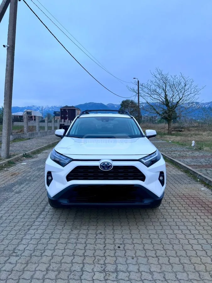 Toyota RAV 4 Woodland Edition 4dr All-Wheel 2023 — миниатюра 2