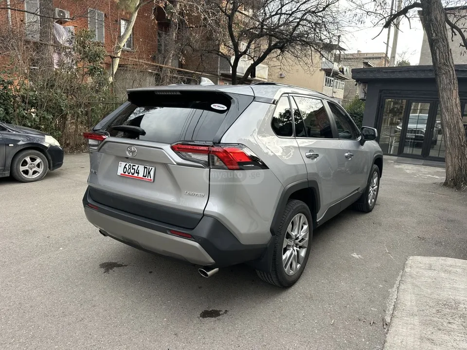 Toyota RAV 4 2024 — миниатюра 3