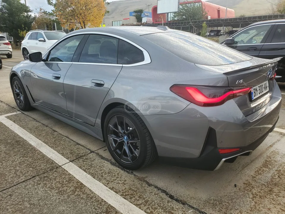 BMW i4 eDrive35 4dr Rear-Wheel Drive 2023 — миниатюра 2